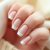 Francuski manicure: Historia, techniki i trendy w 2024 roku