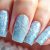 Śnieżynki na paznokciach – jak stworzyć zimowy manicure?